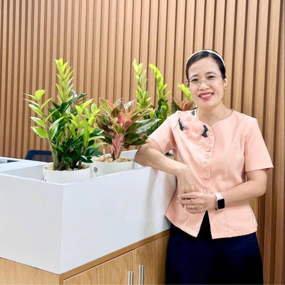 PGS.TS Nguyễn Thị Hồng Anh